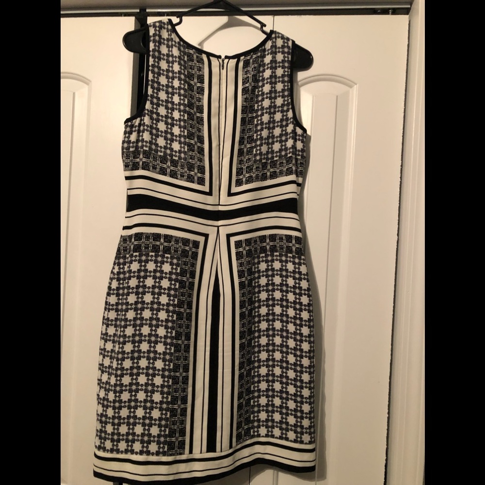 Ivanka Trump size 8 asymmetrical black /white print dress